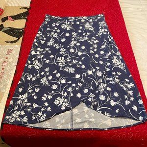 UNTUCKit For Her Celeste Tencel Floral Wrap Midi Skirt Sz X-LARGE Blue White EUC